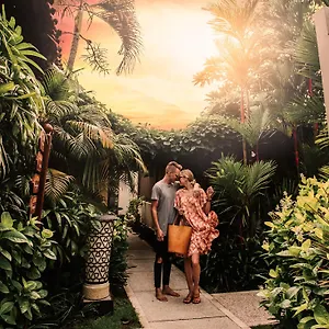 Villa Alaya Dedaun Kuta, Legian (Bali)