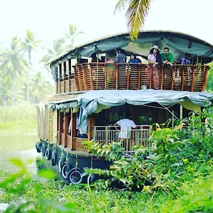 https://rajahamsam-houseboat.kerala-hotels.net